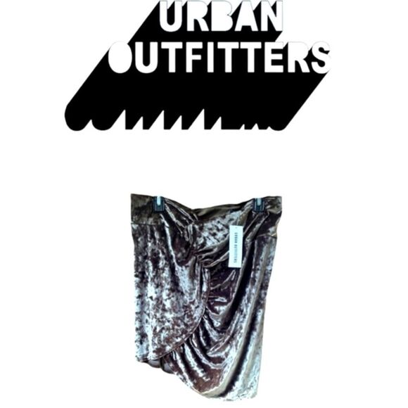 Urban Outfitters Velour Taupe Mini Skirt Size XL - Picture 2 of 7
